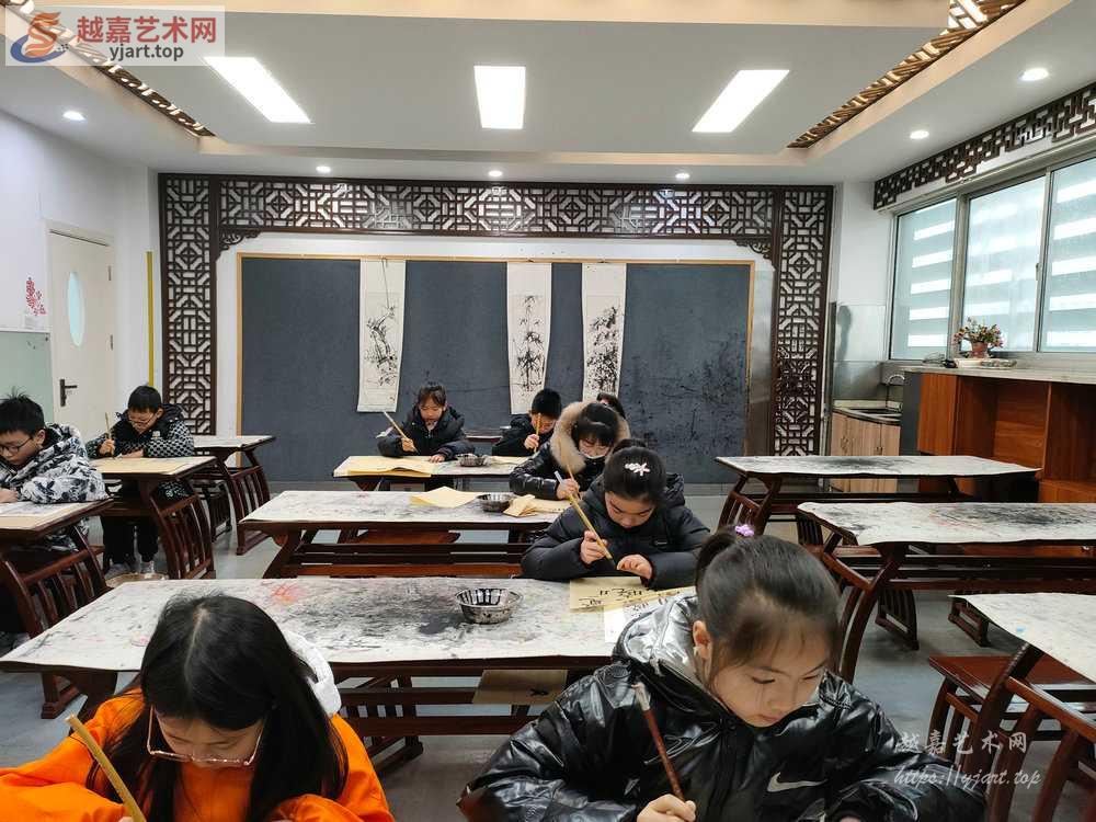 2.jpg